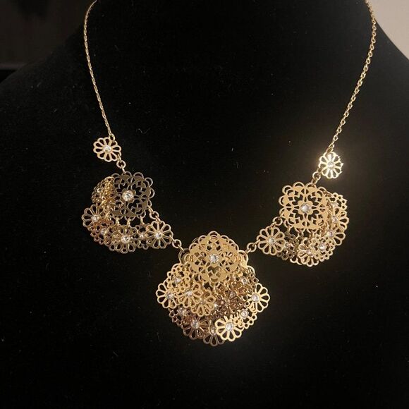 kate spade Jewelry - Kate Spade NY Golden Age Gold plated Womens Necklace S70